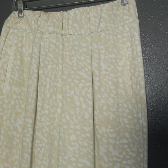 Fabletics Womens Beige Leopard Print Slim Athletic Sweat Pants Size Medium - Picture 4 of 9